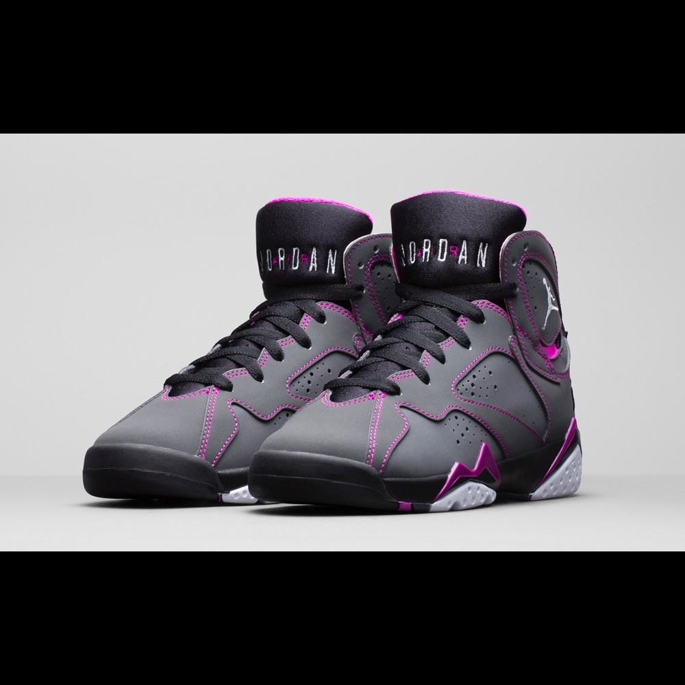 Jordan Retro Valentines Day 7s